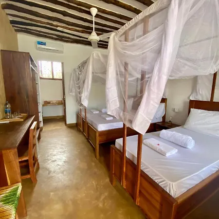 Zuzanu House Bed & Breakfast Nungwi Exterior photo