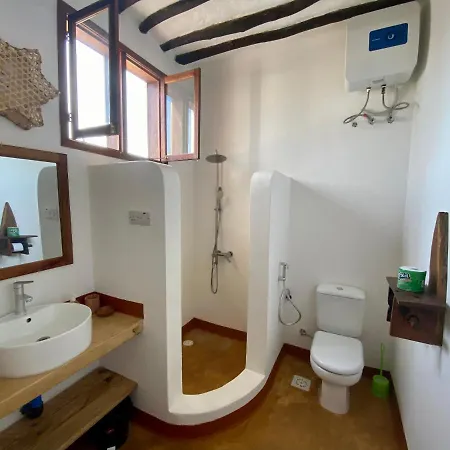 Zuzanu House Bed & Breakfast Nungwi Exterior photo