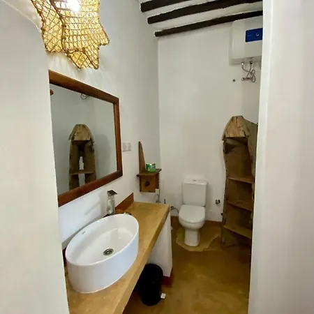 Zuzanu House Bed & Breakfast Nungwi Exterior photo